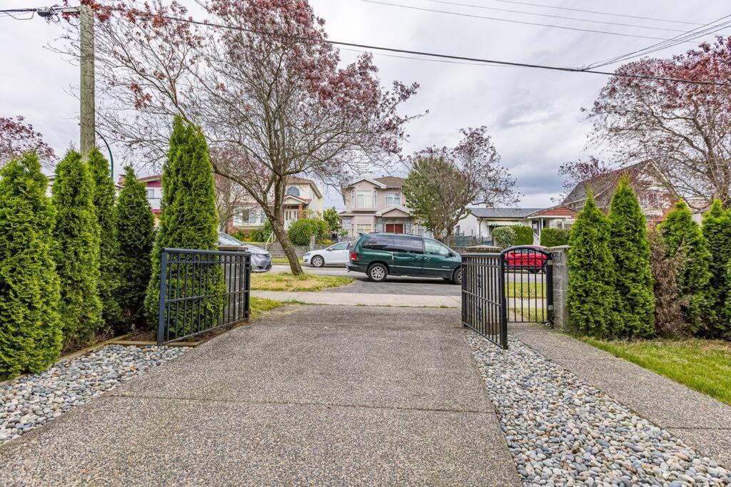 Home Near Downtown Vancouver East@ Joyce Skytrain Exteriör bild